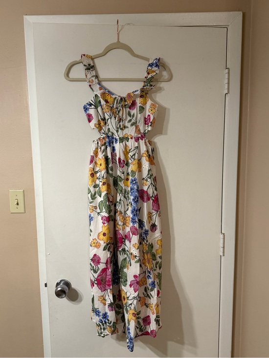 SO Dresses & Skirts - SO White Floral Dress